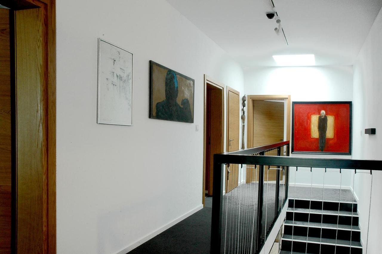 Salon Win Wine Bar & Apartments Ясло Екстер'єр фото